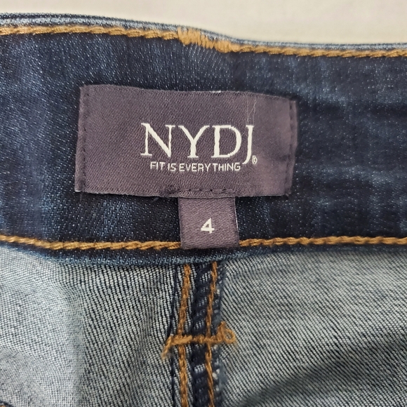 NYDJ Medium Wash High Rise Straight Leg Jeans Sz 4 Cool Embrace LiftxTuck Tech - Picture 5 of 11